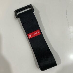 NWOT Peloton Adjustable Nylon Yoga Workout Strap